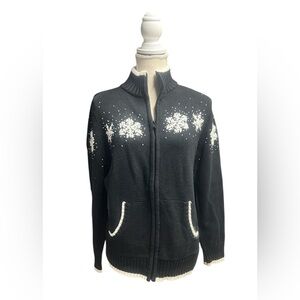 Quacker Factory winter‎ themed sweater. Snowflakes